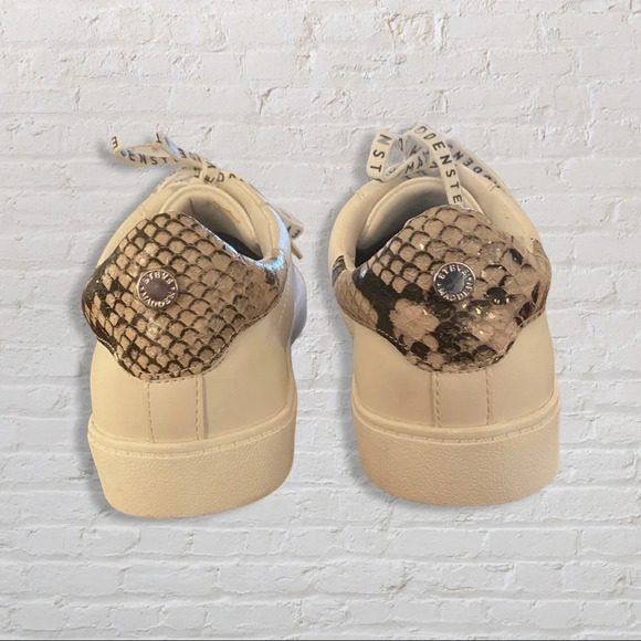 {Steve Madden} sneakers - Picture 5 of 5